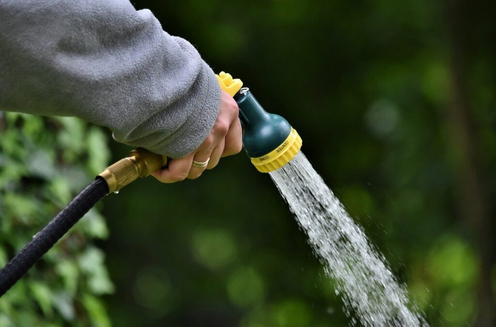 Jak šetřit vodou na zahradě